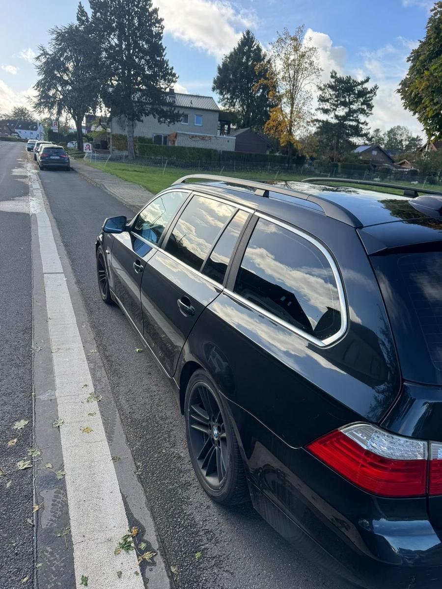 BMW 120 2010 — rear view