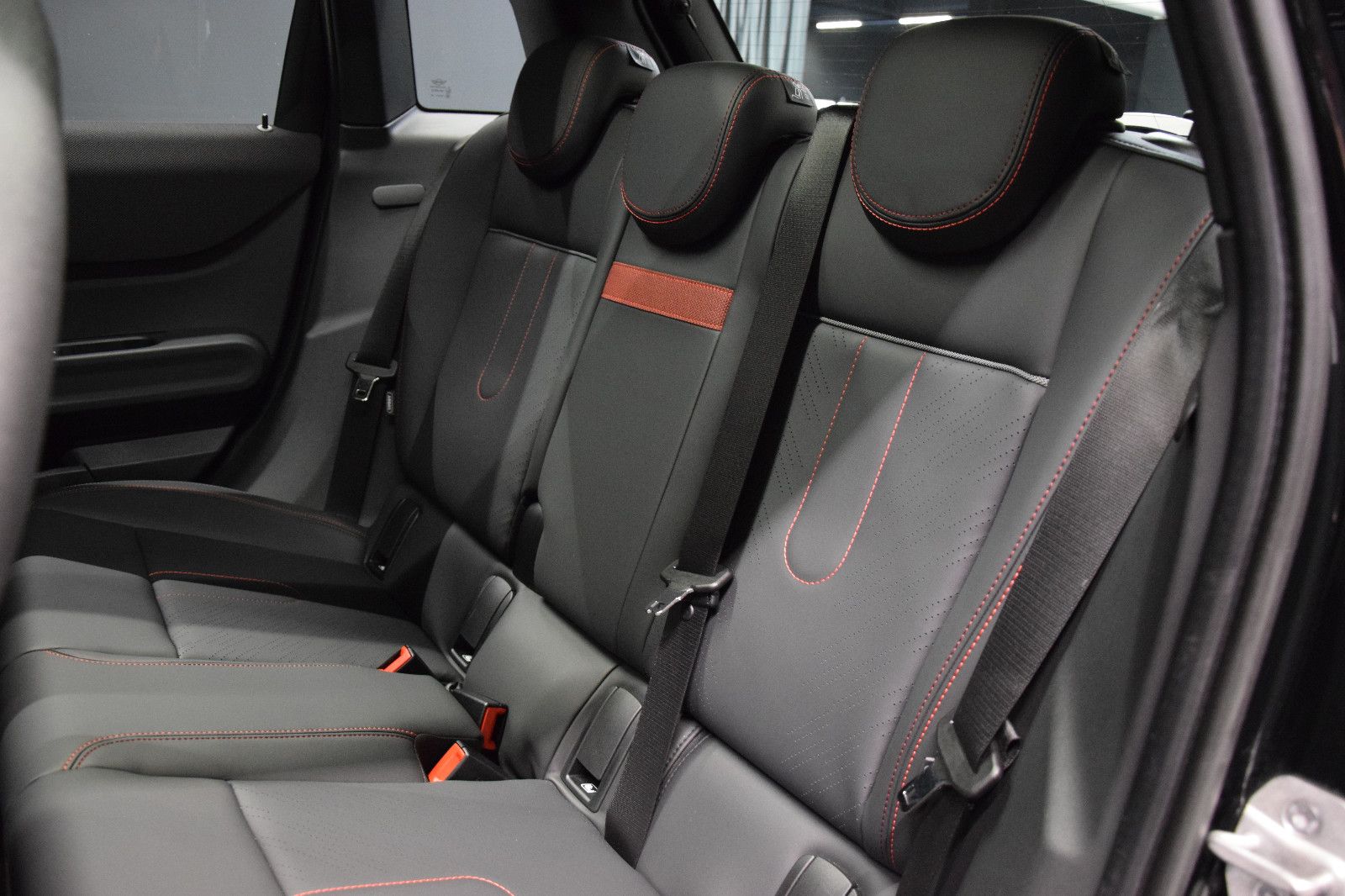 Fahrzeugabbildung MINI Cooper S John Cooper Works Trim 5-Türen Pano HuD