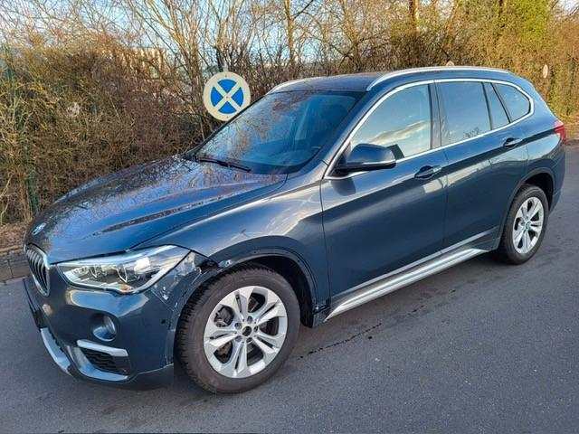 BMW X1 sDrive 18 i xLine Aut. LED/Leder/Navi/Kamera