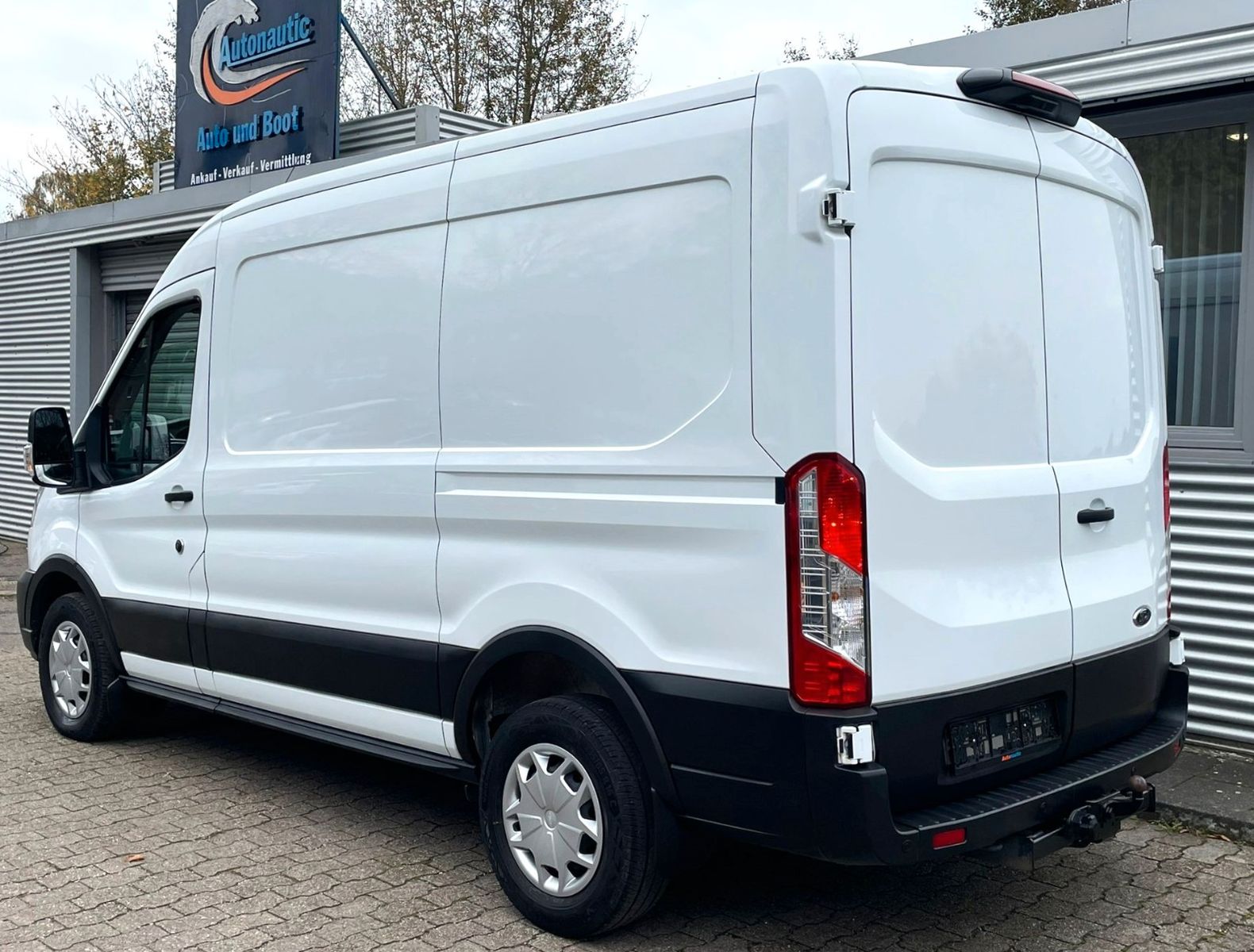 Fahrzeugabbildung Ford Transit K350 L2 H2 KLIMA CARPLAY CAM ACC AHK 1Hd
