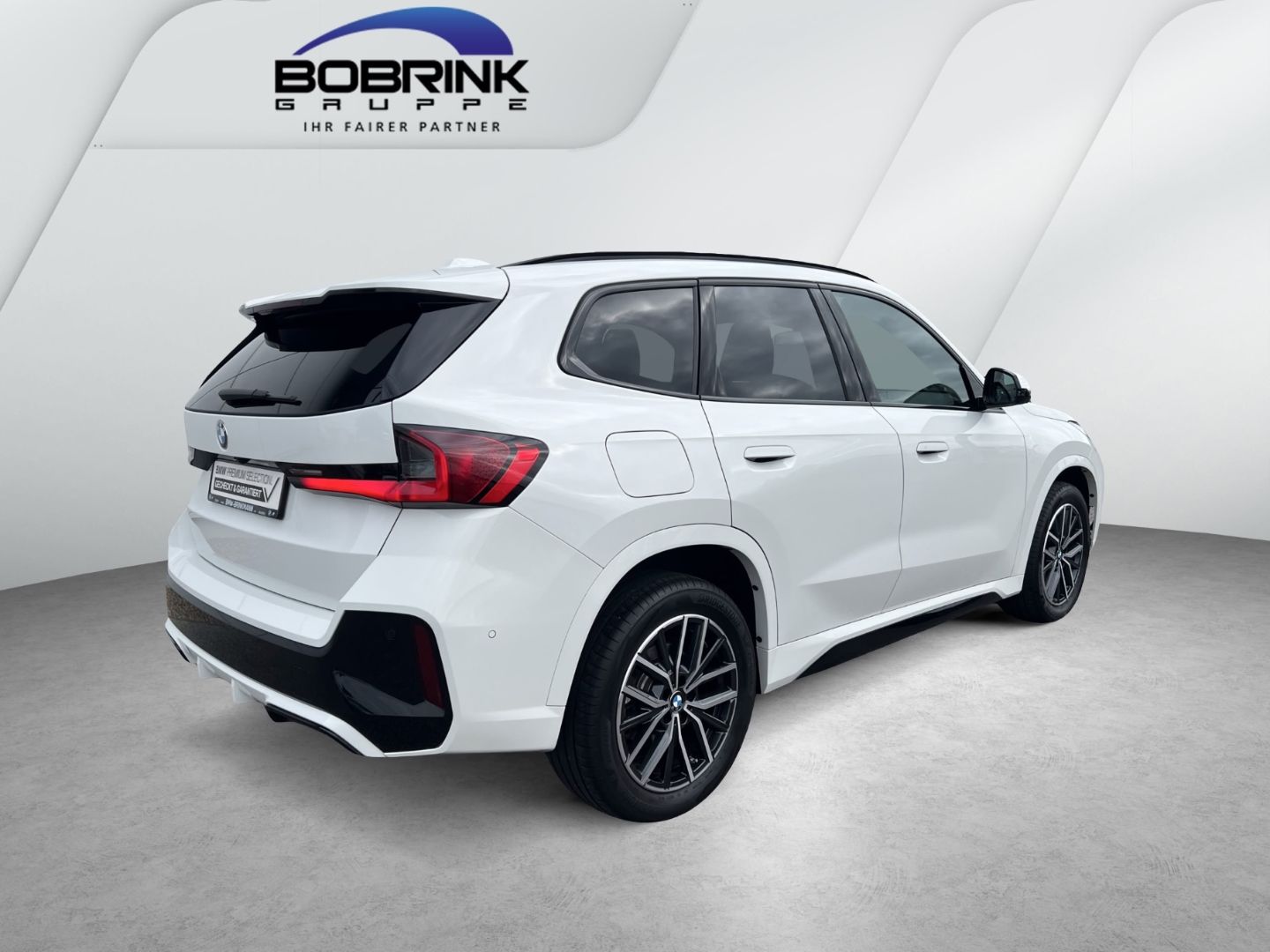 BMW X1 xDrive20d M Sport AHK Navi HeadUp Pano. HK foto 3