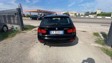 BMW 320 - 4
