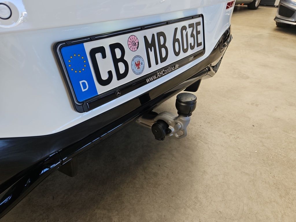 Fahrzeugabbildung Mercedes-Benz GLB 350 4M +AMG+MULTI+AHK+3.SITZREIHE+ASSIST+HUD
