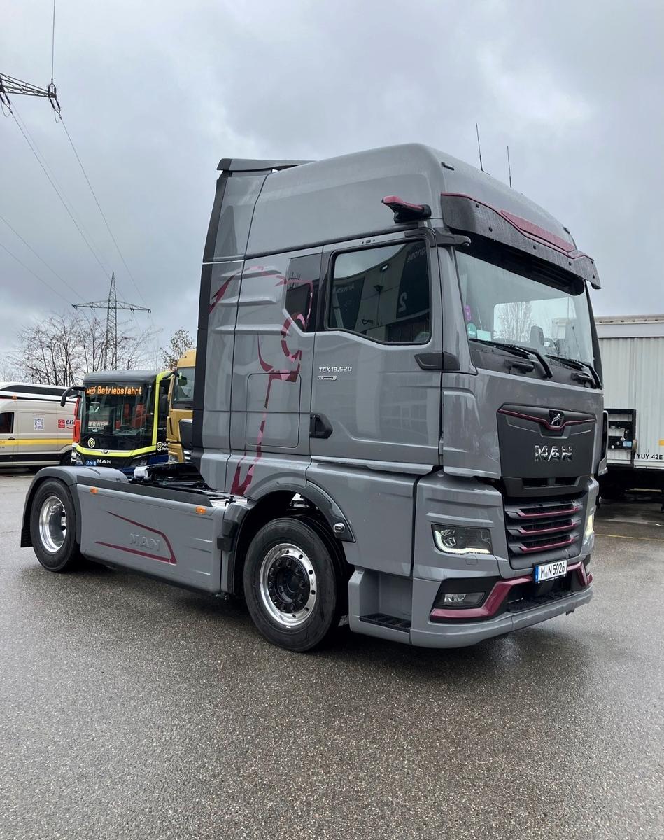 MAN TGX 18.520 SZM / 4x2 BLS