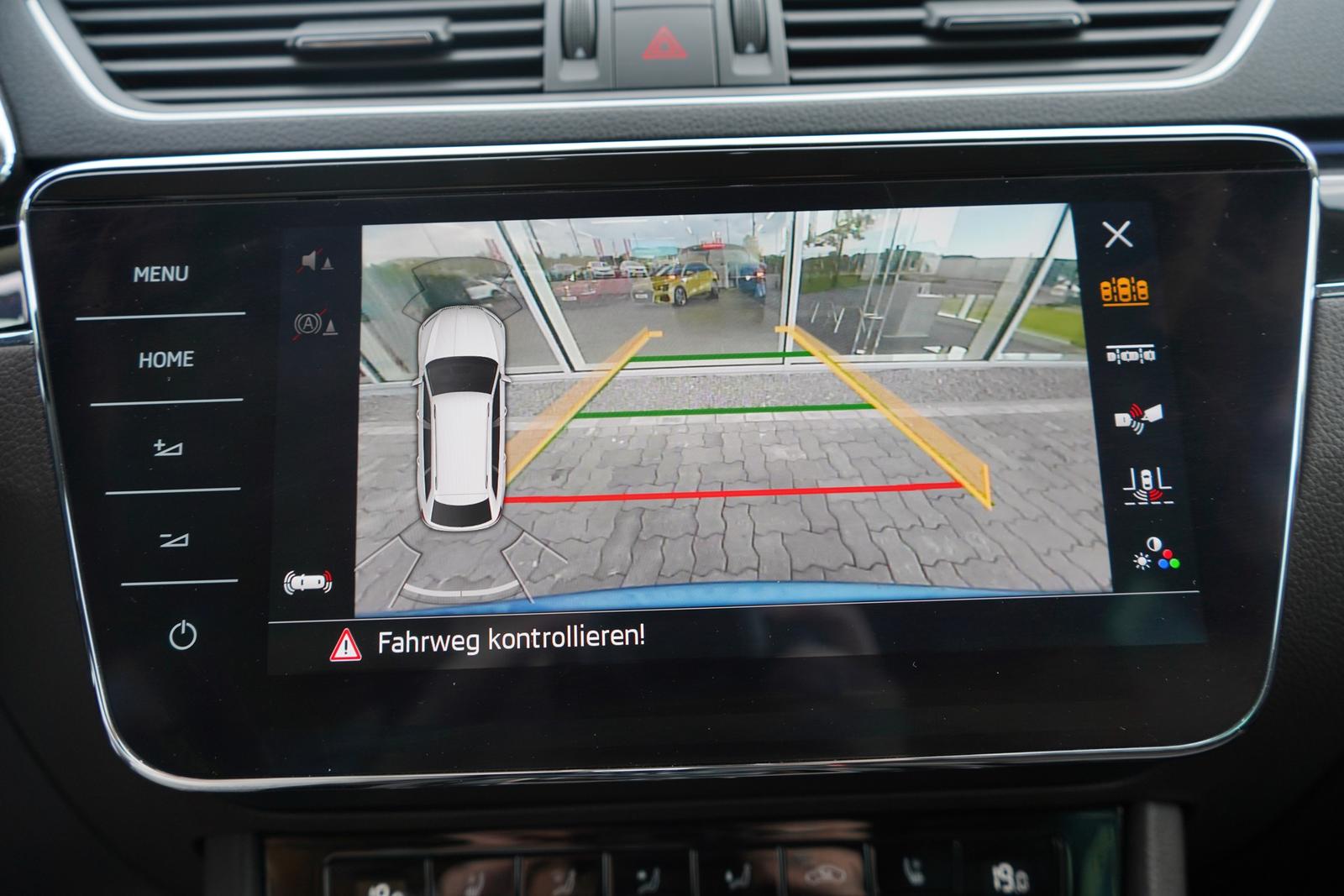 Skoda Superb Combi 2.0 TSI 4x4 DSG LED Navi AHK ACC