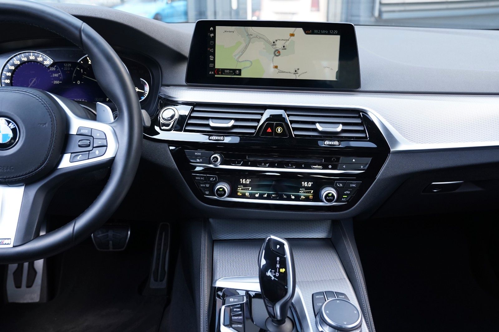 BMW 540 i M Sport Navi Prof-LED-360-Komf Sitz- HiFi foto 11