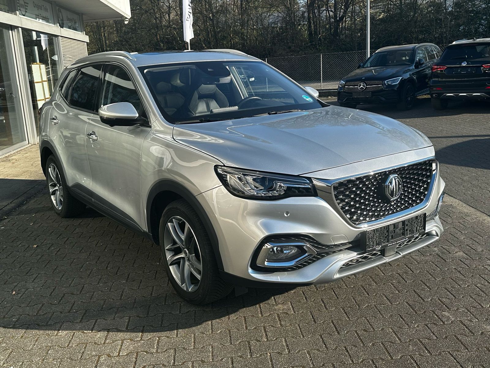 Fahrzeugabbildung MG EHS Luxury PANO+LEDER+NAVI+SHZ+KAMERA+ACC+360°
