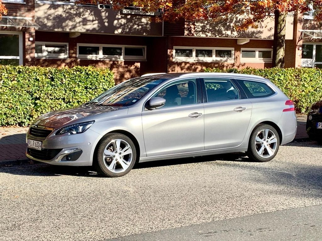 Image of Peugeot e-308