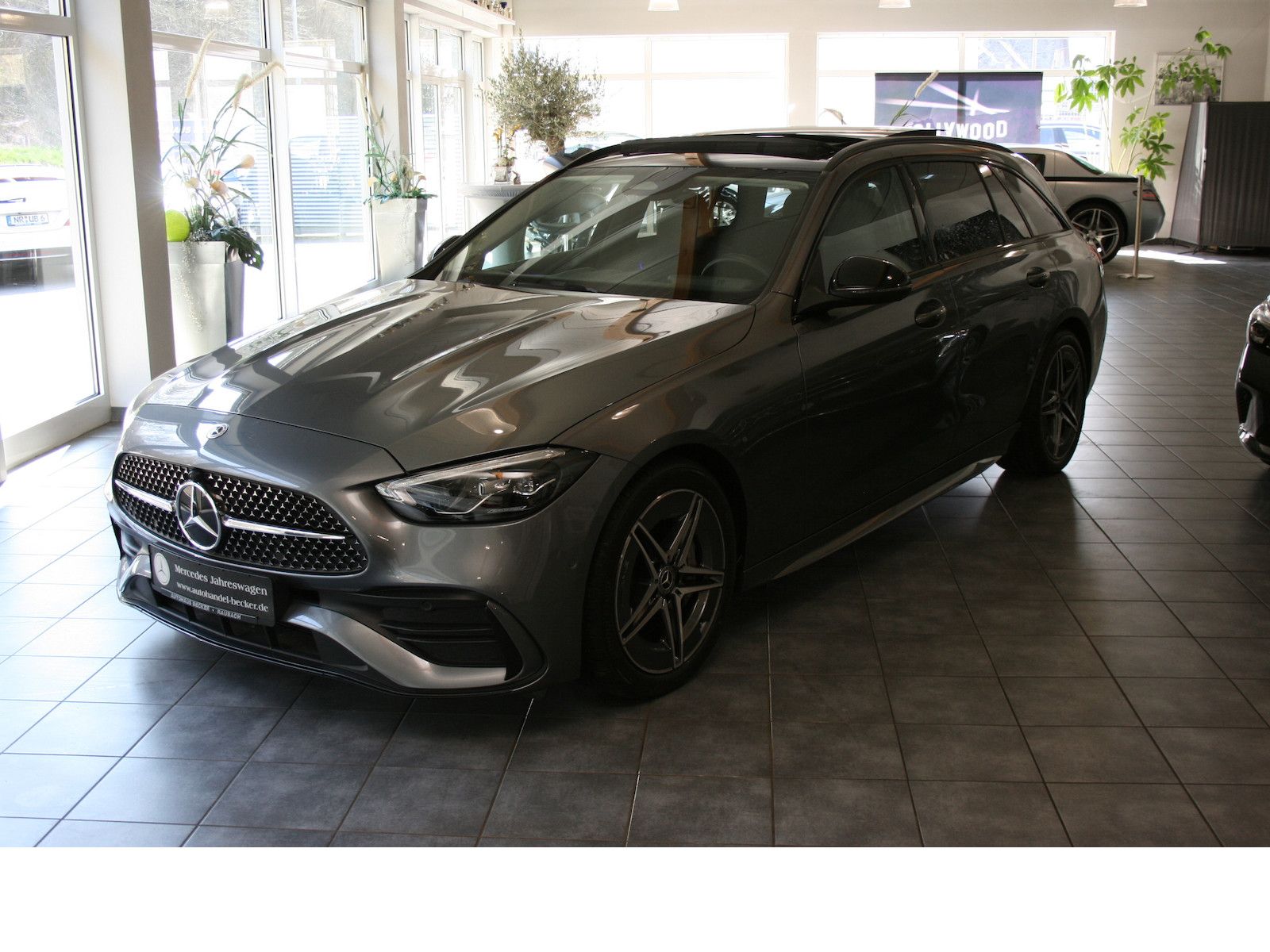 Fahrzeugabbildung Mercedes-Benz C 300 T AMG *Night*Panoramadach*Assistenz-Paket