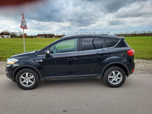 Ford Kuga 2,0 TDCi 2x4 103kW Titanium Titanium