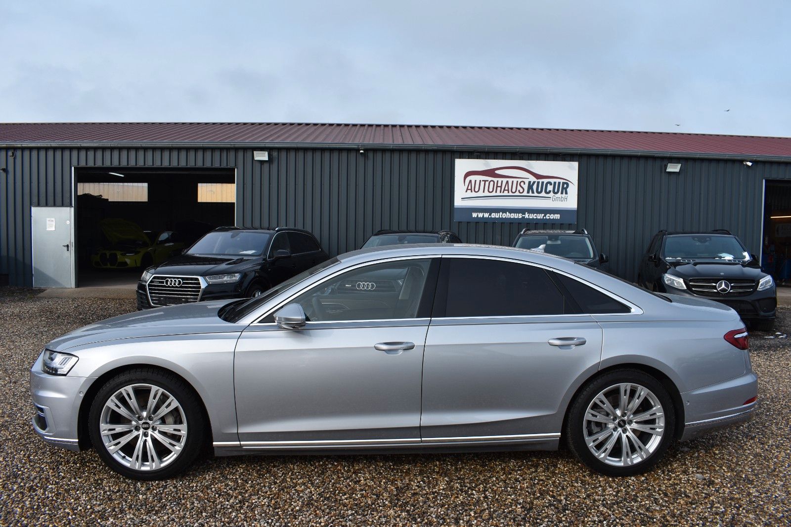 Fahrzeugabbildung Audi A8 55 TFSI quattro Matrix Softc. Standh.1.Hand