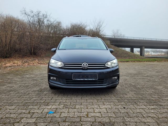 Volkswagen Touran Highline   7 Sitze