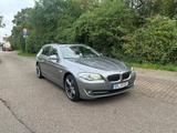 BMW 530d xDrive Touring -Komfortsitze -Head-Up - AHK - BMW 530 aus 2011: 530d Xdrive