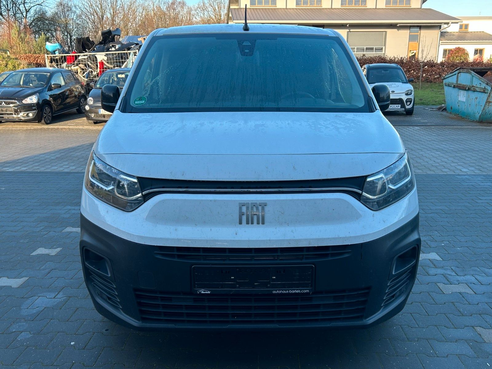 Fahrzeugabbildung Fiat Doblo Kastenwagen L1 1.5 BlueHDi 75 kW Unfall