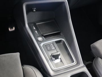 Volkswagen Caddy Maxi eHYBRID DSG STYLE ACC KAM 7SITZ AHK