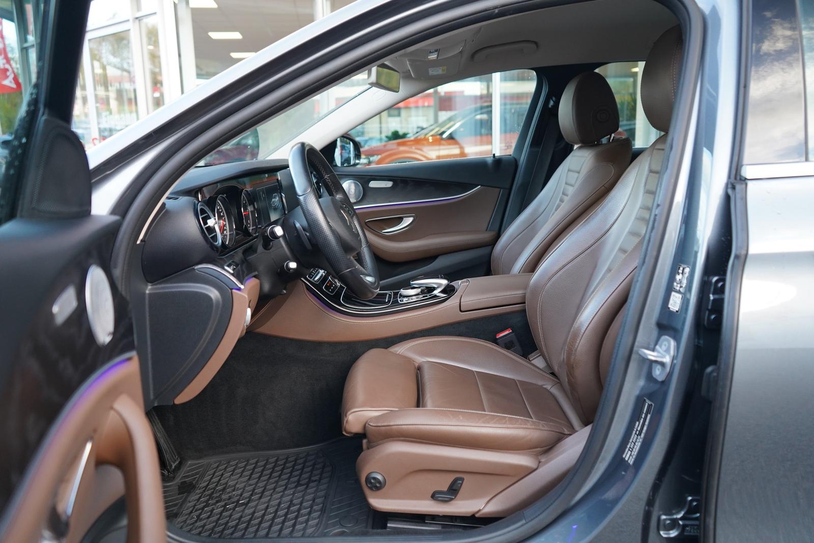 Mercedes-Benz E220 dT-Modell Avantgarde Klimaaut. Navi LED AHK
