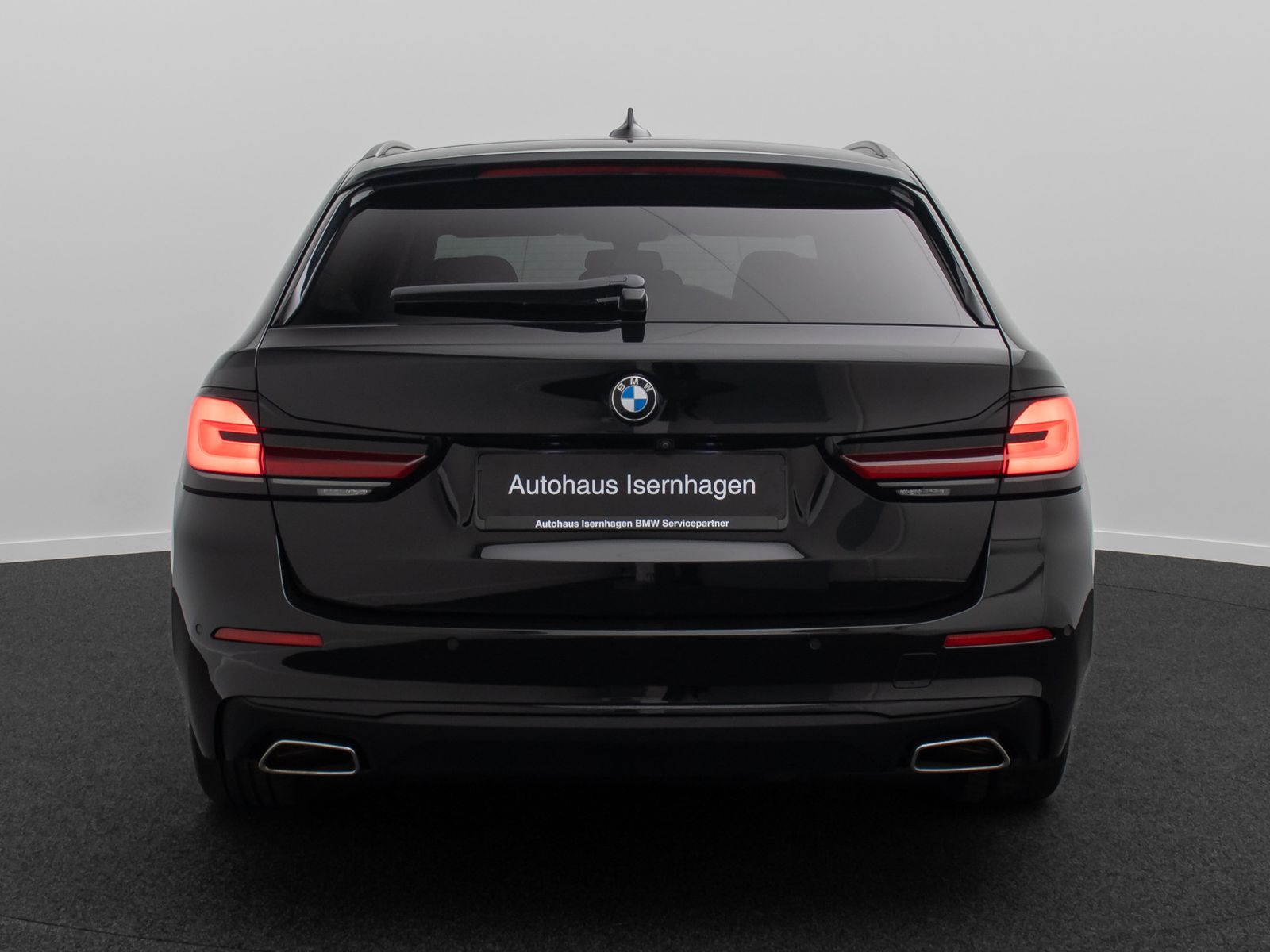 Fahrzeugabbildung BMW 520d Kamera Laser HUD DAB 4xKlima Alarm Komfort