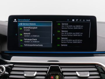 Fahrzeugabbildung BMW 530e M Sport Panorama360°Laser HUD DAB HiFi AHK