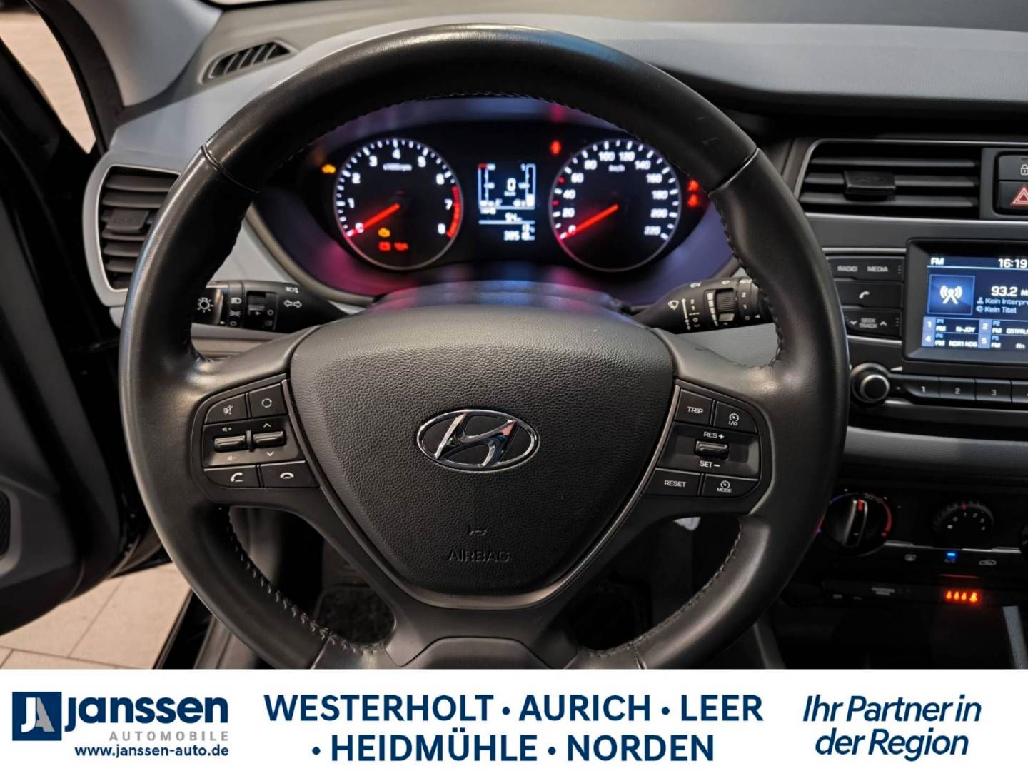 Fahrzeugabbildung Hyundai New i20 5-Türer Facelift MJ20 1.2 Benzin M/T 75