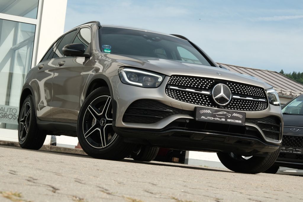 Image of Mercedes-Benz GLC 220
