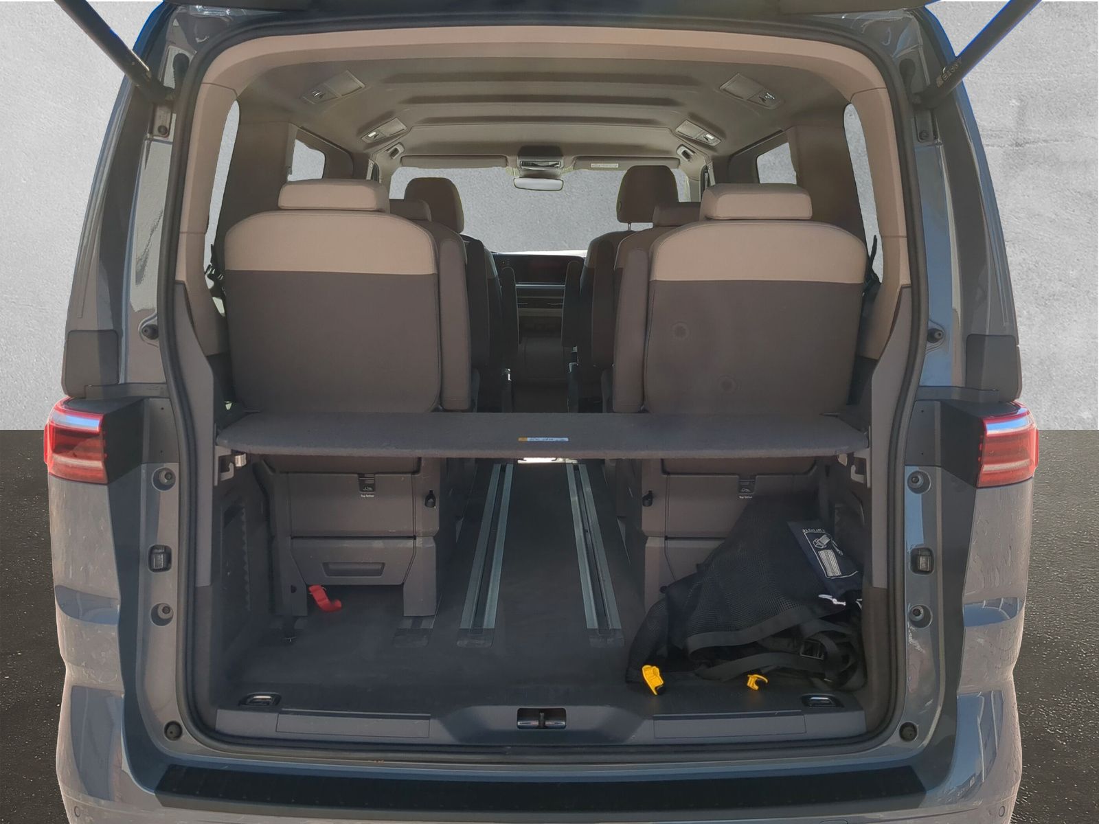 Fahrzeugabbildung Volkswagen T7 Multivan Edition 2.0 TDI DSG Standhz. RFK