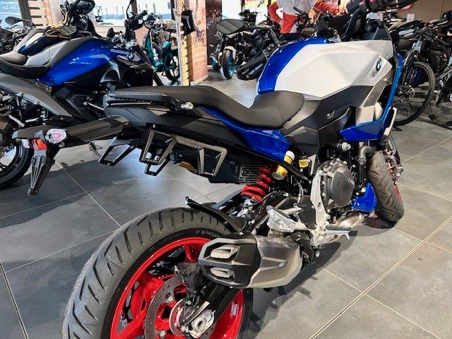 Fahrzeugabbildung BMW F 900 XR 2 Pakete Style Sport