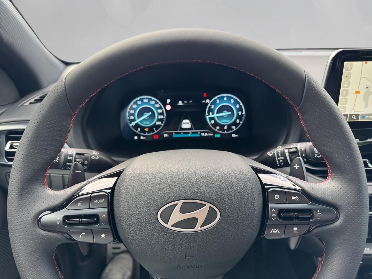 Fahrzeugabbildung Hyundai i30 N-LINE LED*SHZ*Panorama*Leder*Carplay