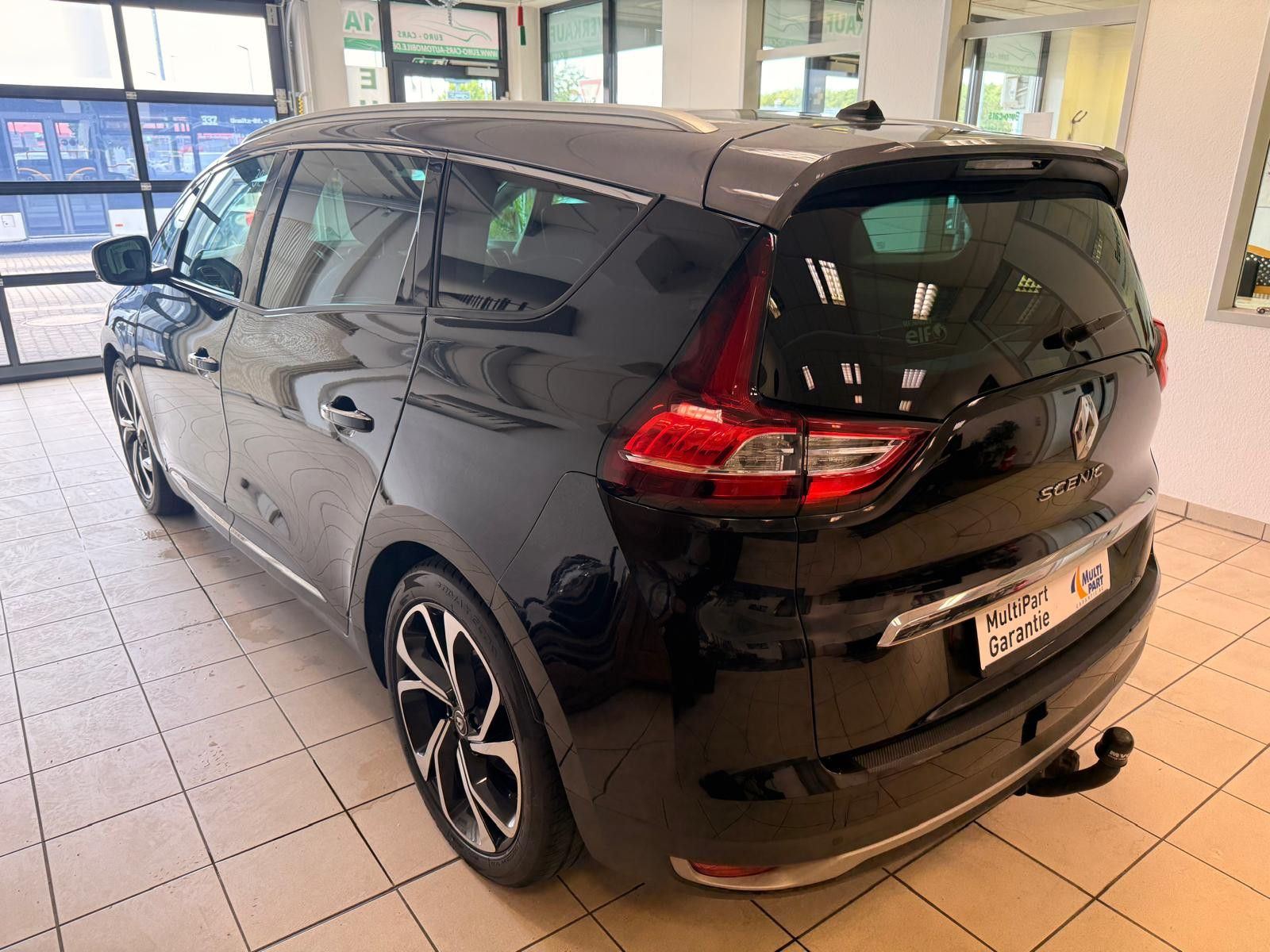 Fahrzeugabbildung Renault Scenic ENERGY dCi 160 EDC Bose Edition/ 7.SITZER