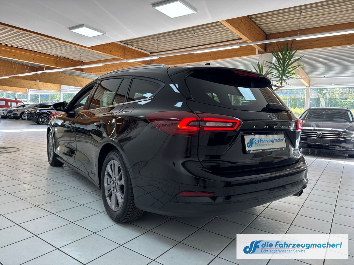 Fahrzeugabbildung Ford Focus Turnier Titanium X Sportpaket Navi Digital
