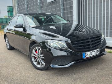 Mercedes E 220 - 1