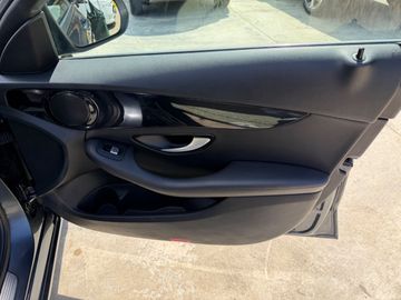 Mercedes C 200 - 12