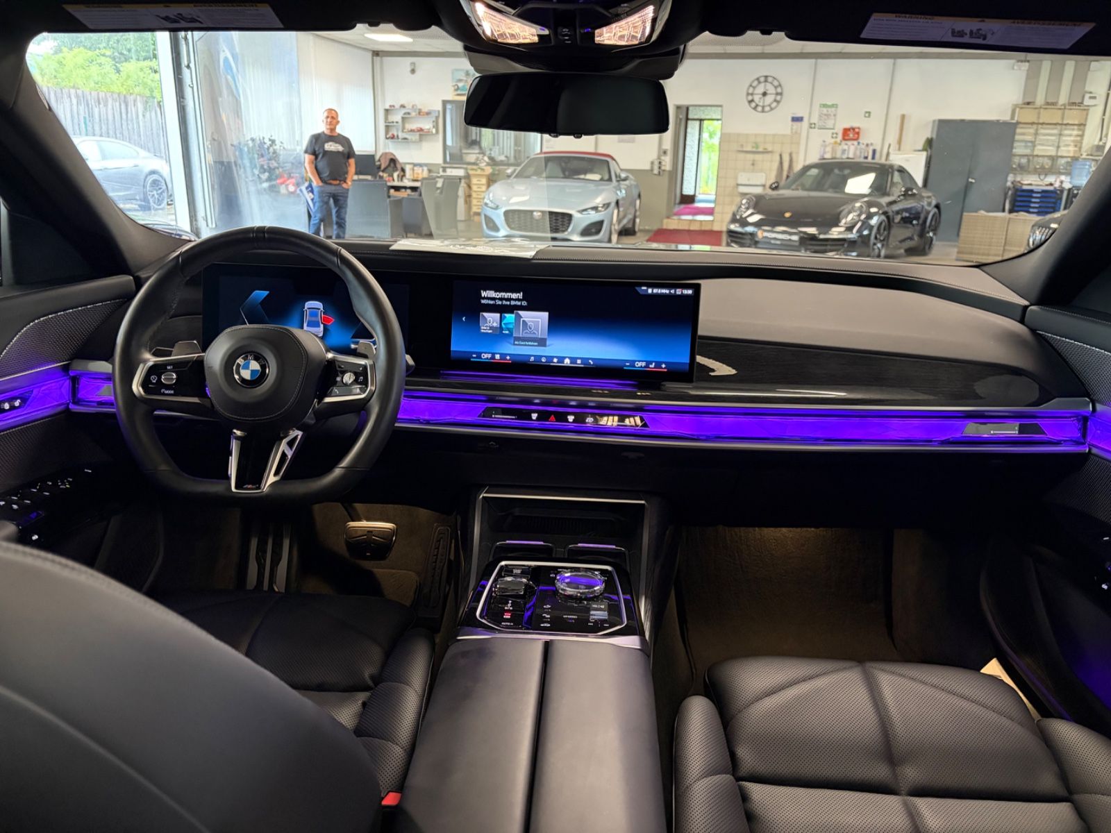BMW 740i M Sport Paket*Kristall Paket*SkyLounge*B&W* foto 19