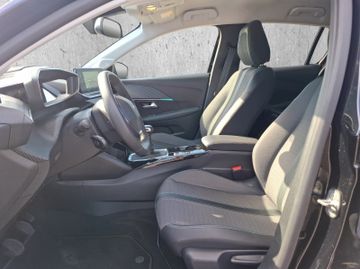 Peugeot 208 1.2 Allure Pack PureTech 100 Kam.+LED+Navi