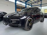 Porsche Cayenne Turbo S/E-Hybrid/Matrix/ACC/Pan/Leder/ - Porsche Cayenne mit Hybrid-Antrieb: Turbo