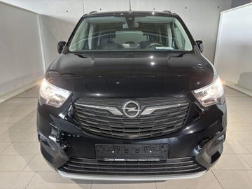 Fotografie des Opel Combo Electric Combo e-Life XL Ultimate