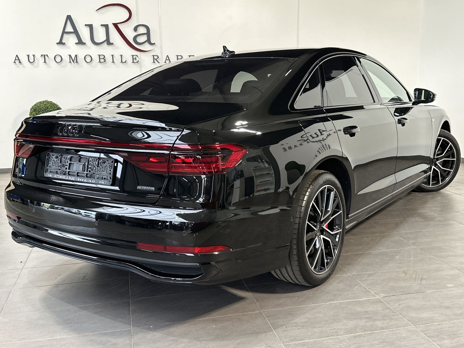 Fahrzeugabbildung Audi A8 60 TFSIe Quattro S-Line MATRIX+ACC+HUD+PANO