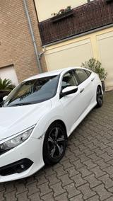 Honda Civic 1.5 VTEC Turbo Prestige  - Honda Gebrauchtwagen in Köln