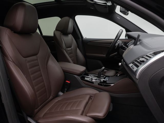 Foto Nummer 37: BMW X4 M40