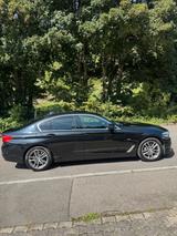 BMW 540i X Drive G30 Sportline - BMW 540 in Stuttgart