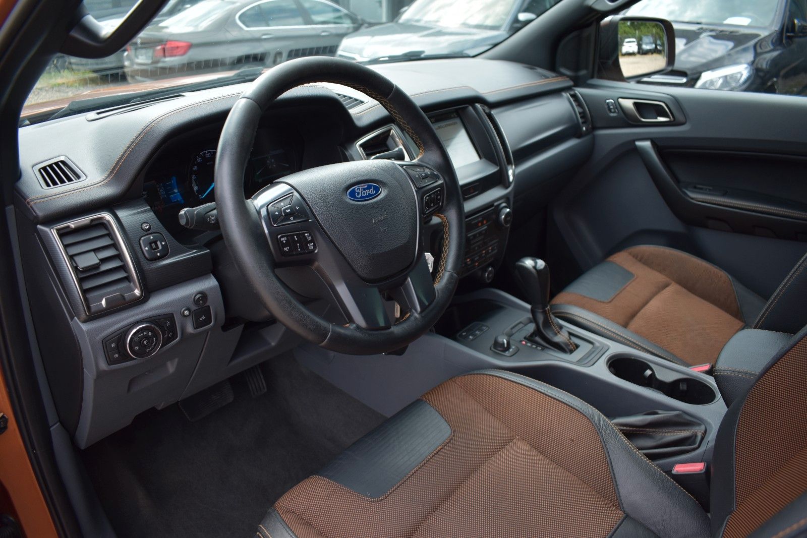 Fahrzeugabbildung Ford Ranger Wildtrak Doppelkabine 4x4 Automatik
