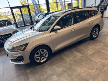 MYAUTOCENTER – Gebraucht- und Jahreswagen mit Werkstattservice in Pfaffenhofen Ford Focus *KEYLESS*TEMPO*SIHZ*LKHZ*NAVI*LED*