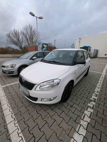 Skoda Fabia 1.2 Benzin weiß