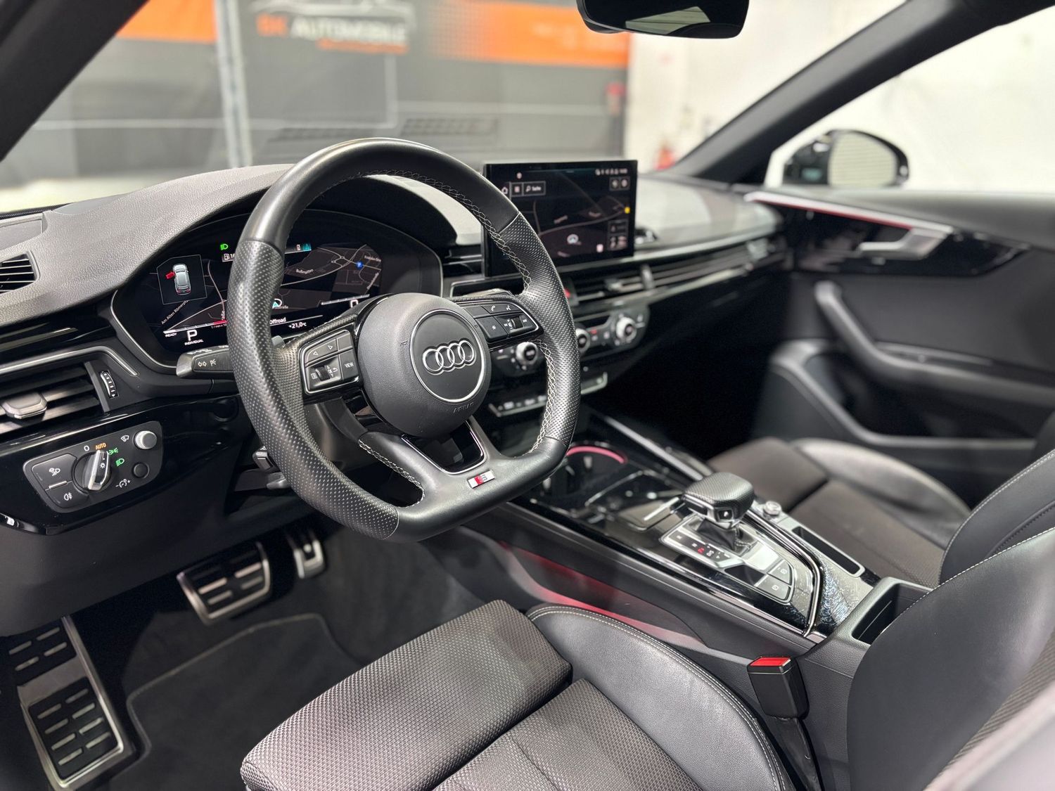 Fahrzeugabbildung Audi A4 35 TDI 2xS-line#Black#Matrix#Virtual#HeadUp