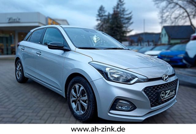 Hyundai i20 YES! DAB SHZ LHZ Kamera