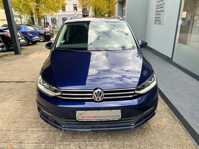 Fahrzeugabbildung Volkswagen Touran Highline 2.0TDI + Navi+ Panorama GHS+ergo