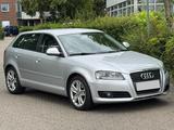 Audi A3 Sportback 1.6 TDI  Euro 5 - Audi A4: Sportback