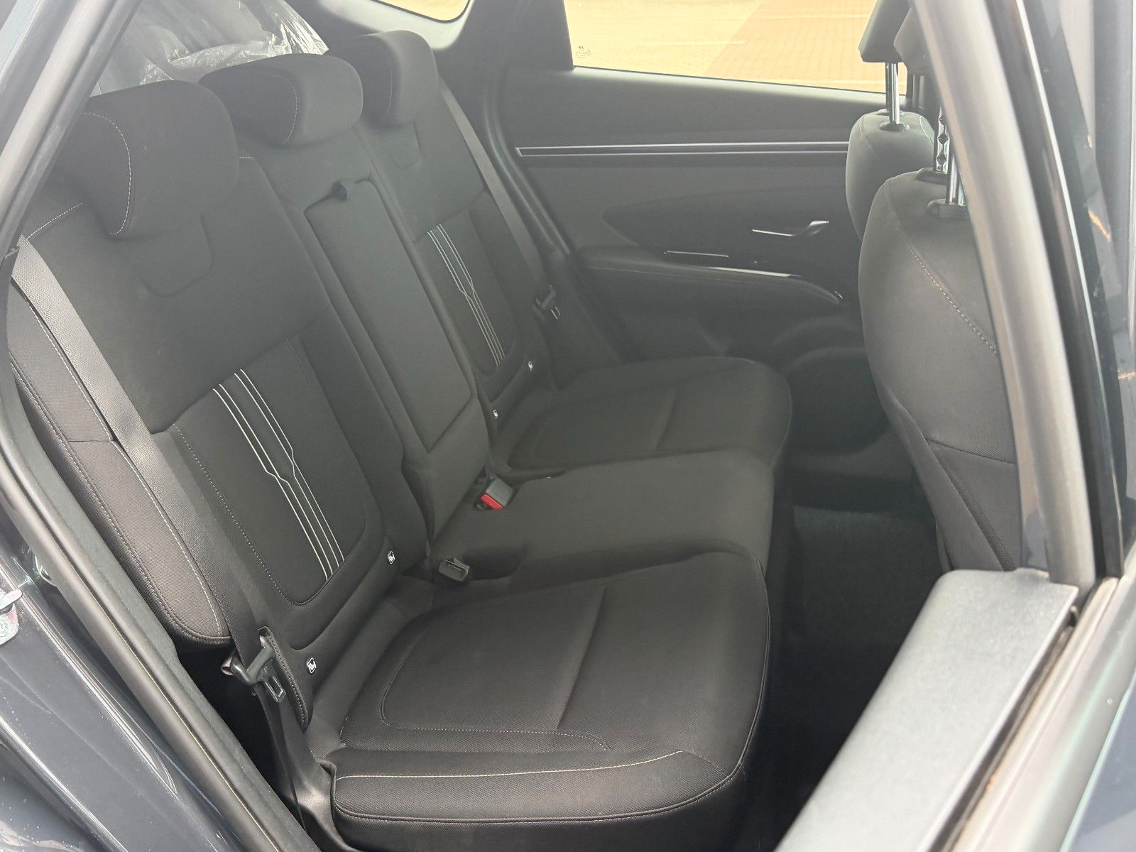 Fahrzeugabbildung Hyundai TUCSON 1.6 T-GDI 48V Blackline *8-fach*ACC*AHK*