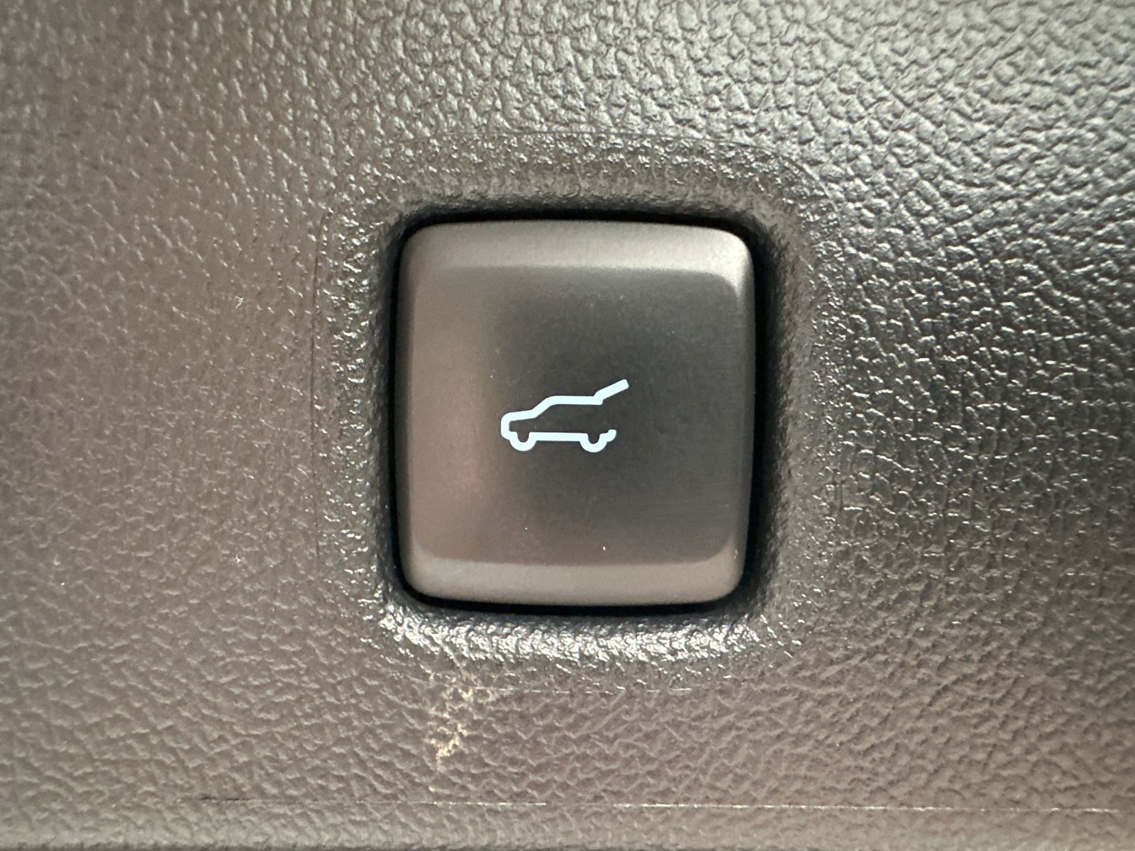 Fahrzeugabbildung Ford Kuga 2.5 PHEV ST-Line NAV+LED+KAMERA+SHZ+18ZOLL