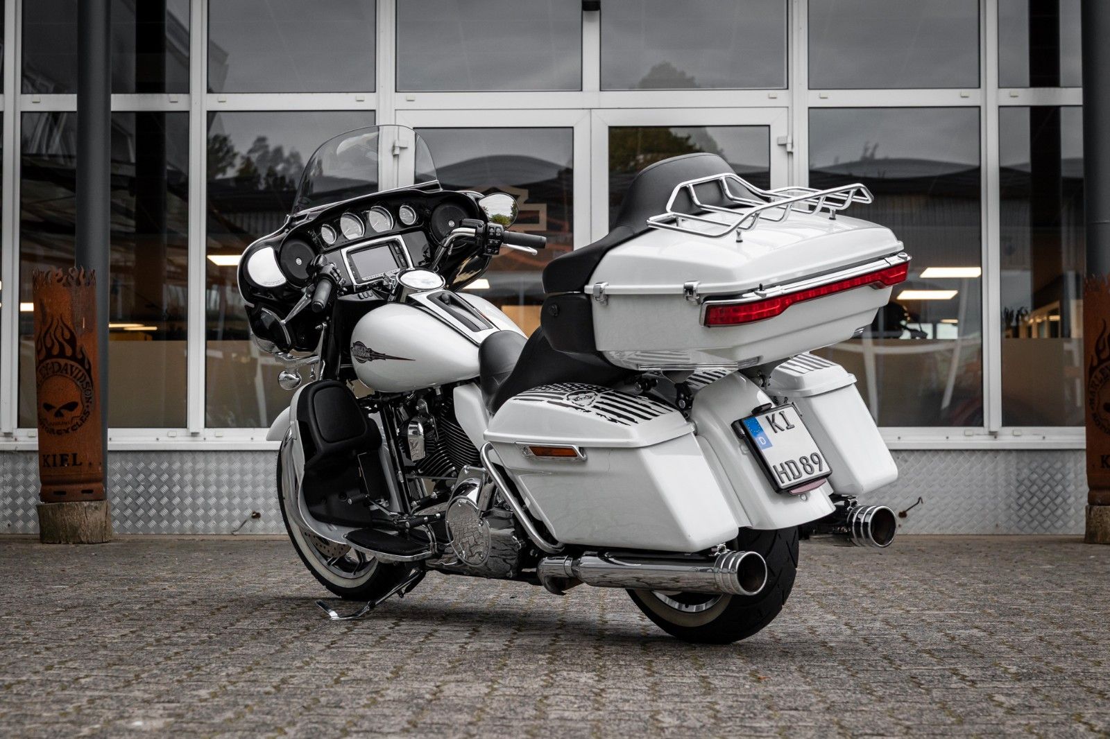 Fahrzeugabbildung Harley-Davidson E-Glide Ultra 103 cui FLHTKL - Kesstech -