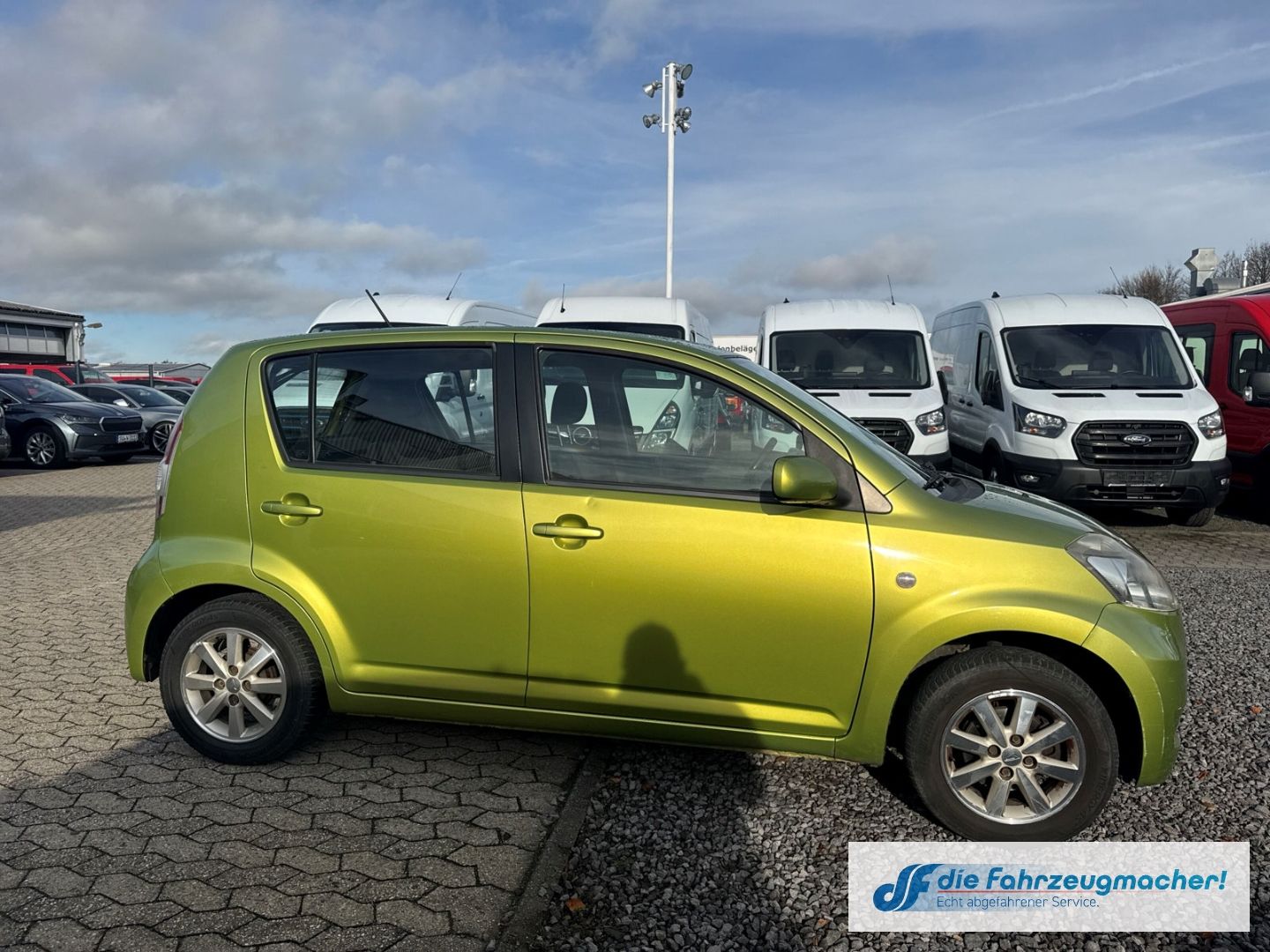 Fahrzeugabbildung Daihatsu Sirion 1.3 Klima Lederlenkrad CD eFH Radio *EXPO